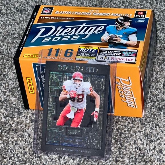 2022 Panini Prestige Football CASE HIT Tony Gonzalez DECORATED SSP - #DE-18 - Picture 3 of 3